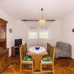 Apartment Jerko *