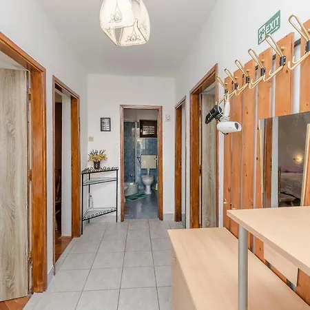 Apartment Jerko Jezera